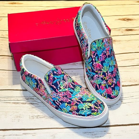 Lilly Pulitzer Shoes - EUC Lilly Pulitzer Julie Sneakers 8